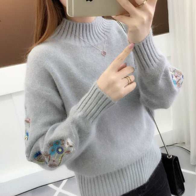 Pull en tricot épais brodé de fleurs