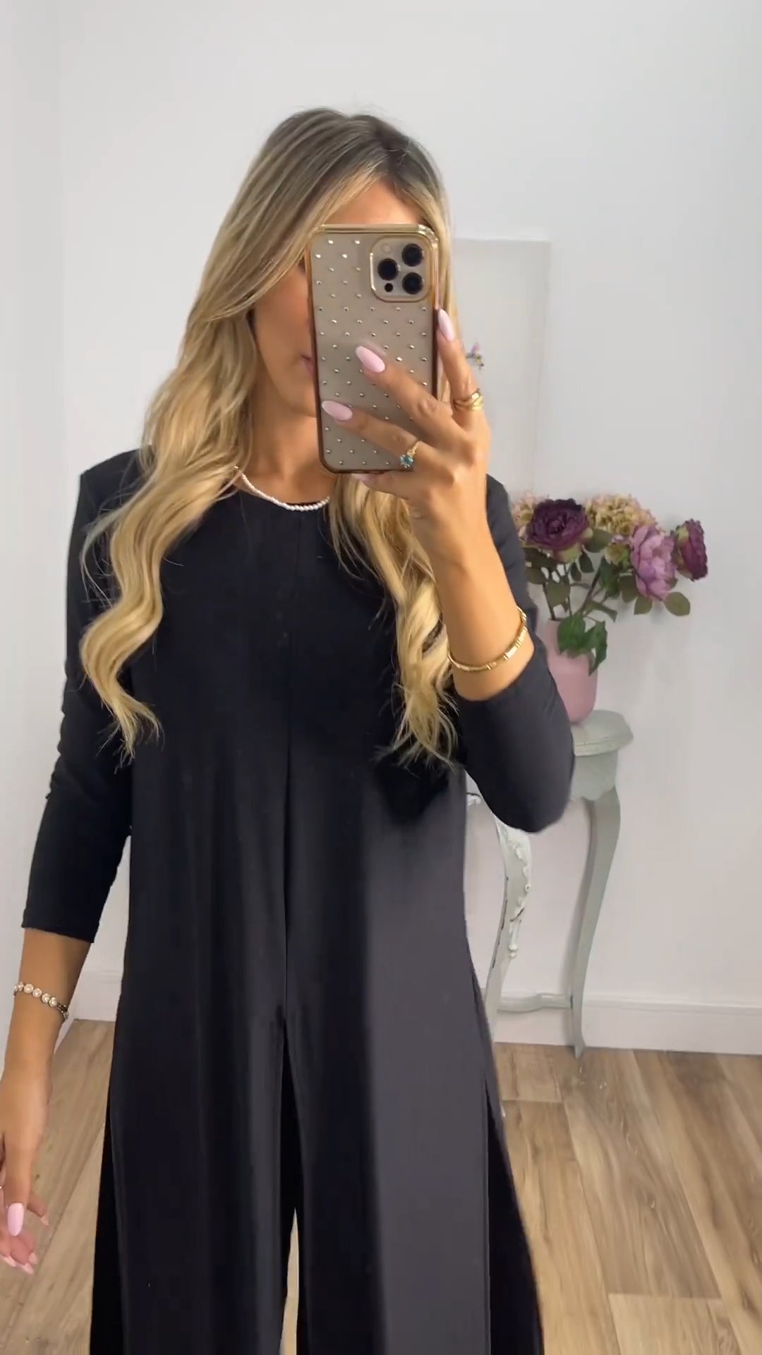 Costume 2 pièces élégant et décontracté avec haut long et pantalon assorti