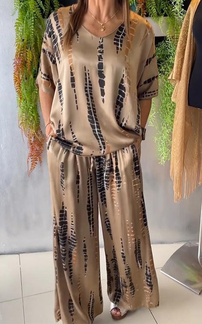 Costume deux pièces décontracté en satin à col rond
