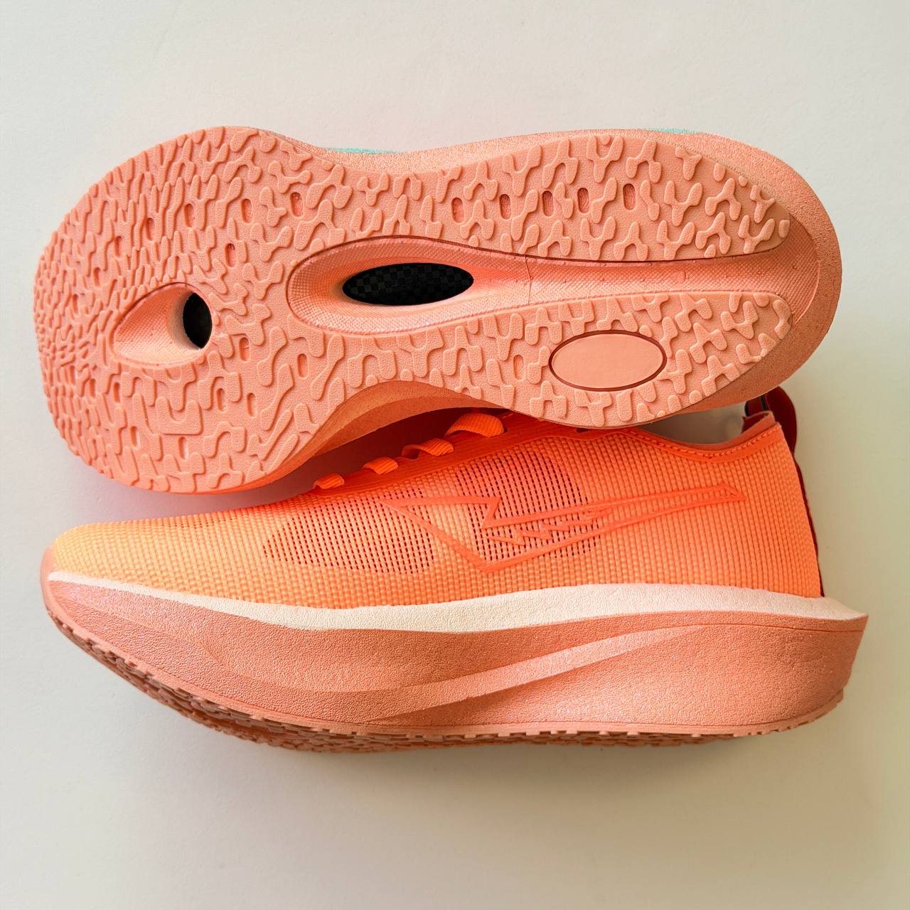 Chunta Running Shoes