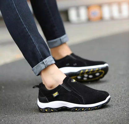 Vulcanic slip-on comfort shoes - on foot